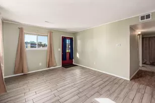 884 Bruckner Rd, Columbus, OH 43207 - Photo 6