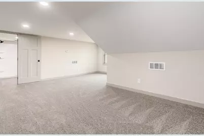 7115 East Pike, Zanesville, OH 43701 - Photo 16