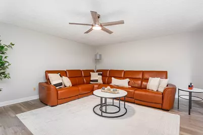 5655 Lotus Court, Grove City, OH 43123 - Photo 8