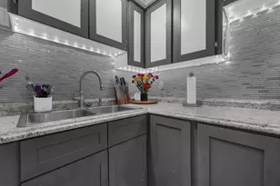 2292 Laurelwood Dr, Columbus, OH 43229 - Photo 10