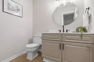 26 Victorian Gate Wy, Columbus, OH 43215 - Photo 6