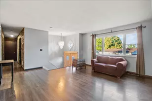 612 Hillcrest Dr, Bellefontaine, OH 43311 - Photo 8