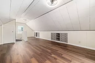 2040 E 5th Ave, Columbus, OH 43219 - Photo 14