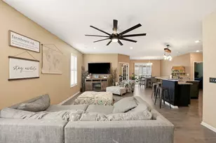 413 Halton Dr, Pataskala, OH 43062 - Photo 4