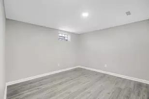 2453 McGuffey Rd, Columbus, OH 43211 - Photo 36