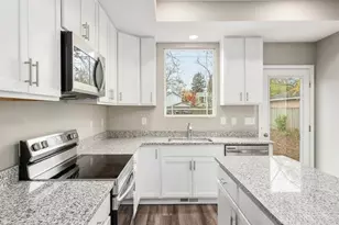 798 S Yearling Rd, Columbus, OH 43213 - Photo 2