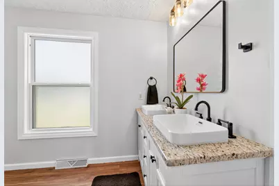 1930 Walnut Hill Park Drive, Columbus, OH 43232 - Photo 8