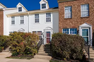 1024 Hartford Village Blvd, Columbus, OH 43228 - Photo 1