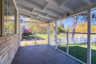 87 Charleston Ave, Columbus, OH 43214 - Photo 18