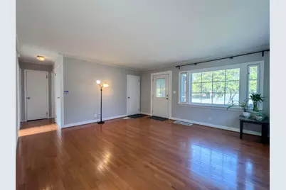 87 Charleston Avenue, Columbus, OH 43214 - Photo 2