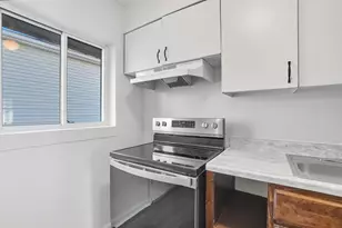 1927 Vaughn St, Columbus, OH 43223 - Photo 10