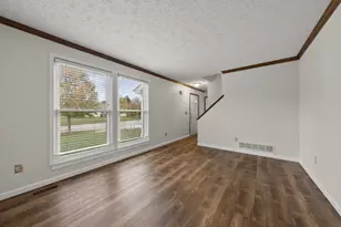 3552 Mountshannon Rd, Columbus, OH 43221 - Photo 8