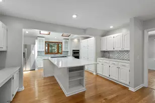 4260 Reedbury Ln, Columbus, OH 43220 - Photo 8