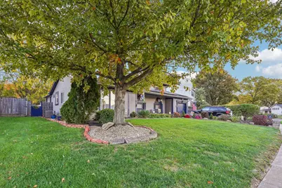 300 Dunbarton Road, Columbus, OH 43230 - Photo 2