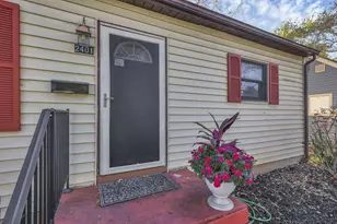 2401 Shrewsbury Rd, Upper Arlington, OH 43221 - Photo 10