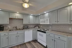 2401 Shrewsbury Rd, Upper Arlington, OH 43221 - Photo 20