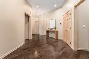 4270 Llanfair Ct, Columbus, OH 43221 - Photo 6