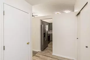 2423 Sutter Parkway Pkwy, Dublin, OH 43016 - Photo 6