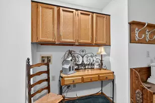 4483 White Leaf Way, Columbus, OH 43228 - Photo 16