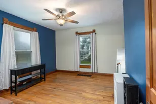 110 W Mound St, South Charleston, OH 45368 - Photo 8