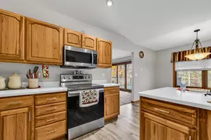431 Highland Hills Cir, Howard, OH 43028 - Photo 18