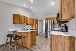 431 Highland Hills Cir, Howard, OH 43028 - Photo 16