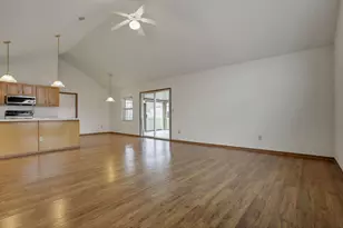 4997 Meadow Run Dr, Hilliard, OH 43026 - Photo 6