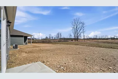 962 Sherwood Loop, Bellefontaine, OH 43311 - Photo 32