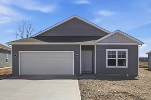 962 Sherwood Loop, Bellefontaine, OH 43311 - Photo 1