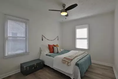 2424 Holt Avenue, Columbus, OH 43219 - Photo 14