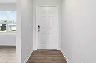 938 Sherwood Loop, Bellefontaine, OH 43311 - Photo 6