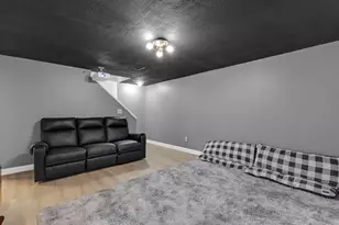 7634 Kelvinway Dr, Columbus, OH 43085 - Photo 18