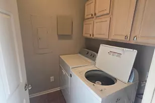 6155 Craughwell Ln, Dublin, OH 43017 - Photo 4