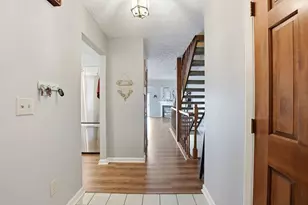 3873 Oakbridge Ln, Dublin, OH 43016 - Photo 6