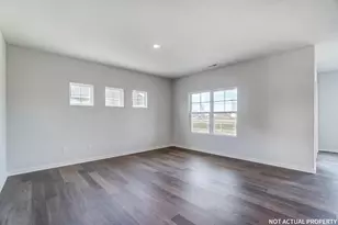 717 Maria Dr, Plain City, OH 43064 - Photo 8