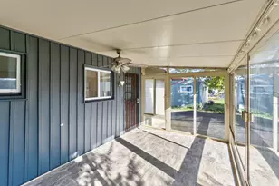 2579 Eakin Rd, Columbus, OH 43204 - Photo 28