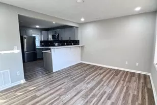 2858 Woodland Ave, Columbus, OH 43224 - Photo 6