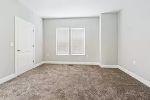 642 Sullivant Ave, Columbus, OH 43215 - Photo 16