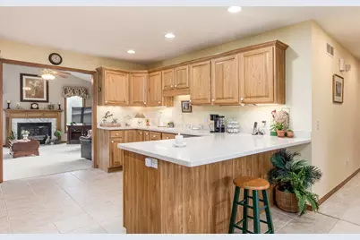 1061 Edinburgh, London, OH 43140 - Photo 8