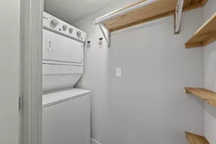 367 Auden Ave, Columbus, OH 43215 - Photo 24