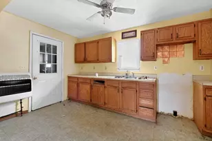 26054 Locust Grove Rd, New Holland, OH 43145 - Photo 8