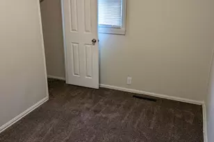 3352 Karl Rd, Columbus, OH 43224 - Photo 18