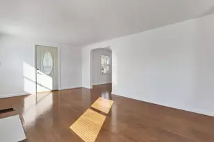 1938 Myrtle Ave, Columbus, OH 43211 - Photo 8