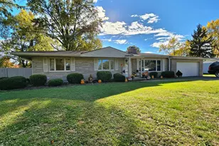 3715 Montclair Dr, Columbus, OH 43219 - Photo 1