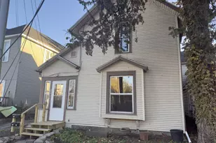 229 W Columbia St, Marion, OH 43302 - Photo 2