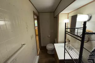 229 W Columbia St, Marion, OH 43302 - Photo 14