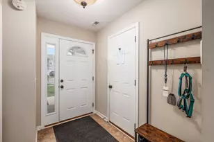 7505 Winding Path Ct, Canal Winchester, OH 43110 - Photo 2