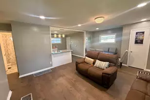 745 Pierce Ave, Columbus, OH 43213 - Photo 6