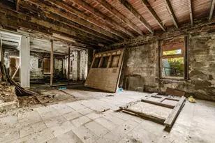 160 E Barthman Ave, Columbus, OH 43207 - Photo 6