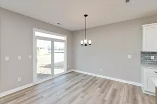2140 Sun Dusk Wy, Marysville, OH 43040 - Photo 10